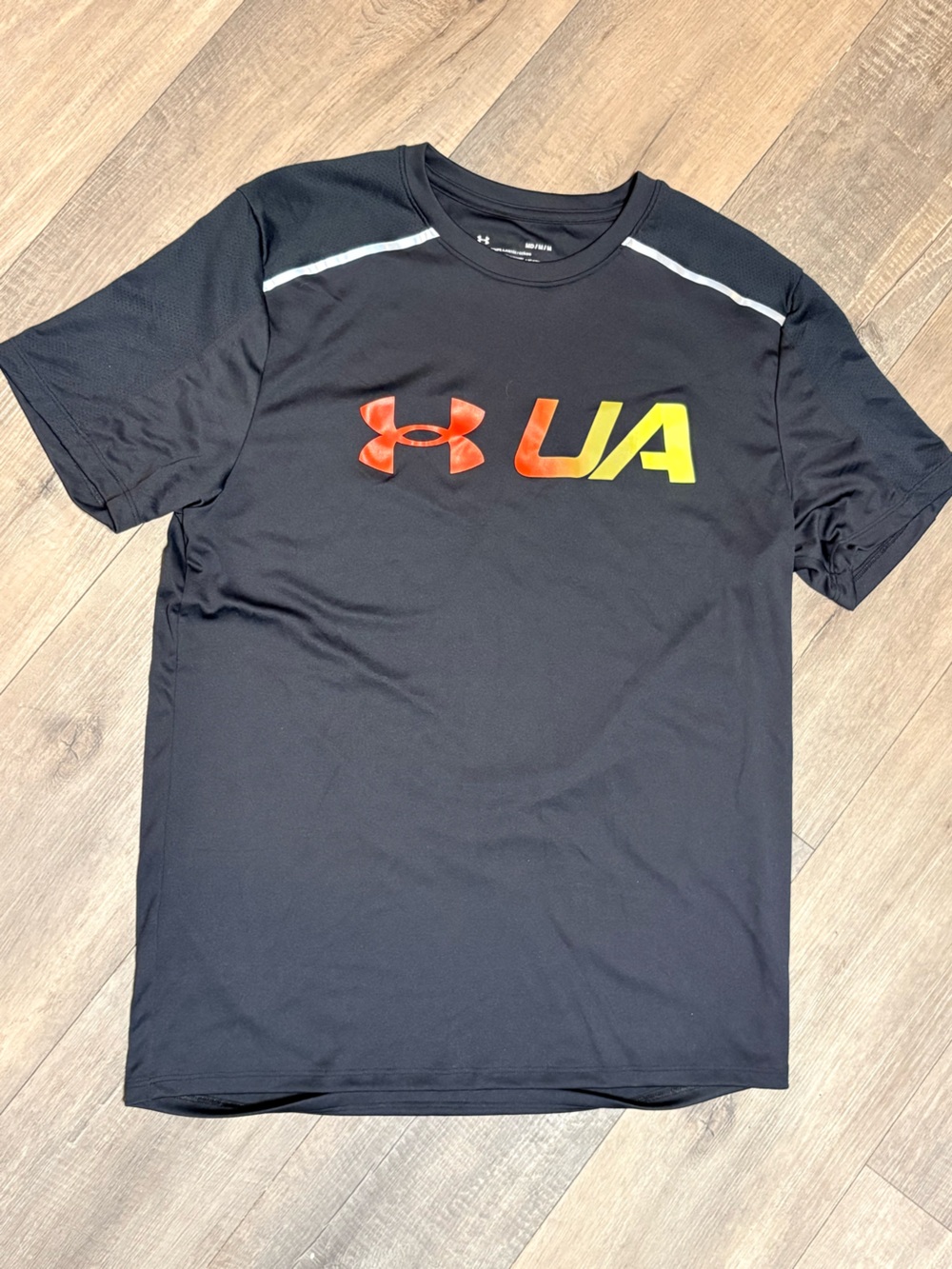Under Armour Mens Shirt Medium Black Gradient HeatGear Graphic Tee Performance M